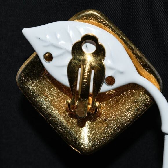 Vintage Premier USA Large Black Enamel Gold Tone Clip Earrings, 1 1/2 Inches - Picture 5 of 10